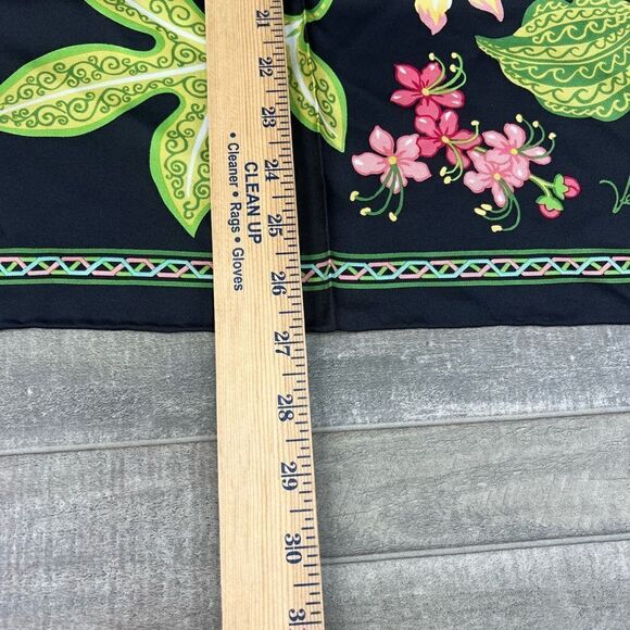 Beautiful Vera Bradley NWT Floral scarf. - Picture 2 of 4